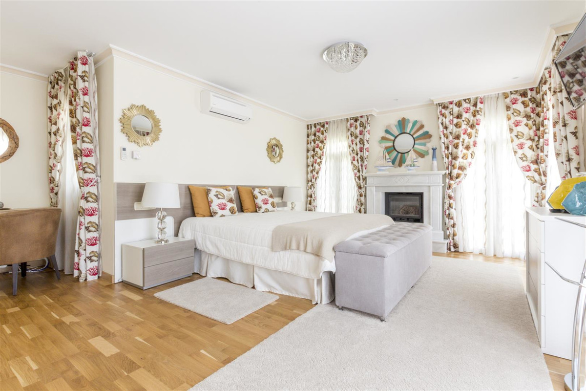 Huis te koop in San Pedro de Alcántara | 4 slaapkamers H5421202