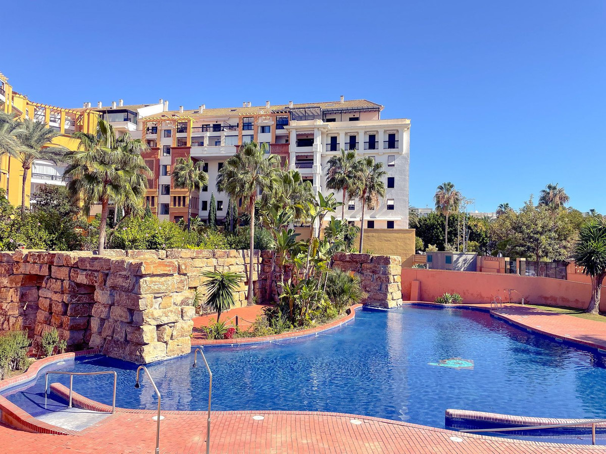 Appartement te koop in San Pedro de Alcántara | 3 slaapkamers H5424349