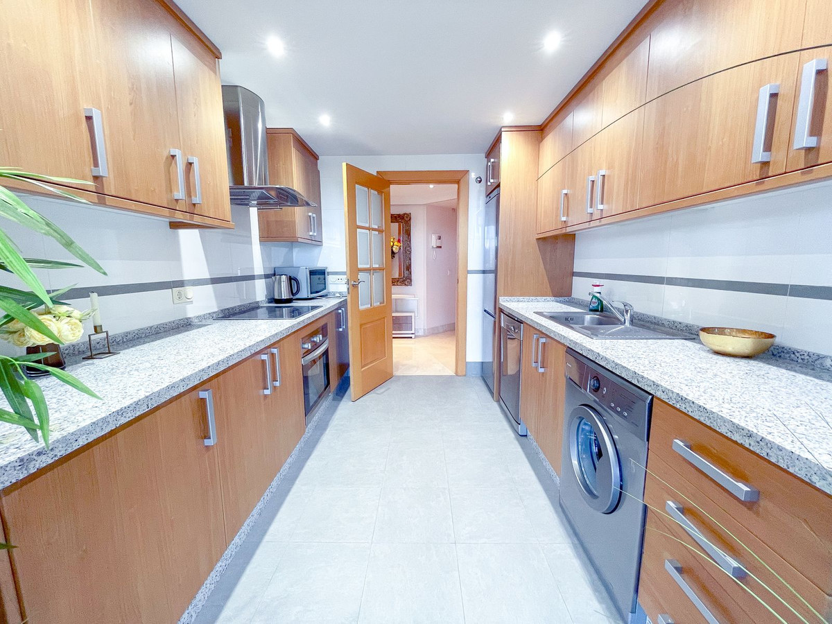 Appartement te koop in San Pedro de Alcántara | 3 slaapkamers H5424349