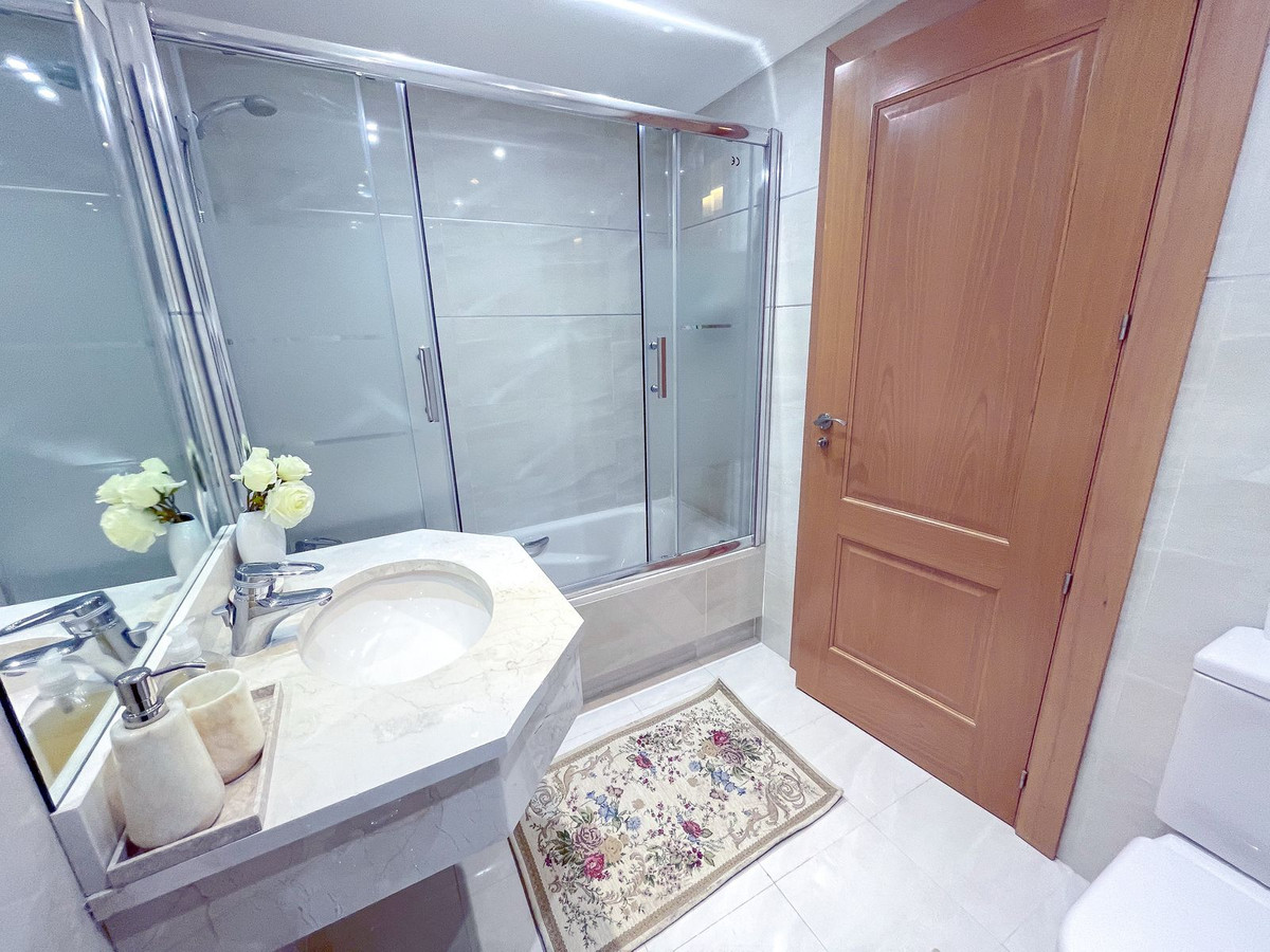 Appartement te koop in San Pedro de Alcántara | 3 slaapkamers H5424349
