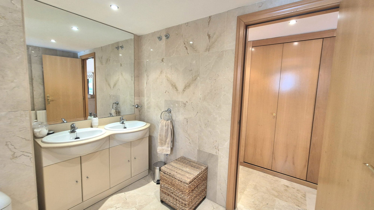 Huis te koop in San Pedro de Alcántara | 2 slaapkamers H5448670