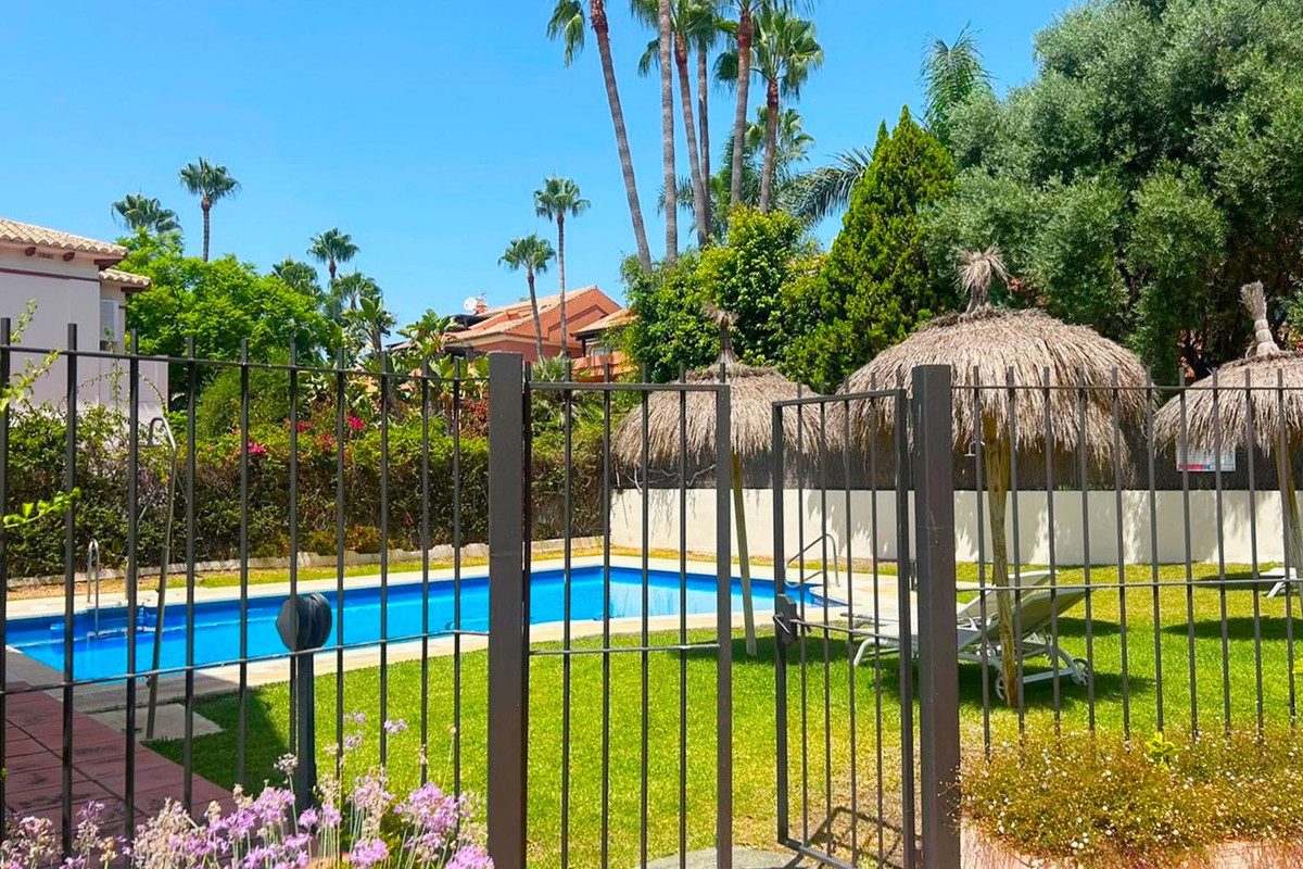 Huis te koop in San Pedro de Alcántara | 4 slaapkamers H5474692