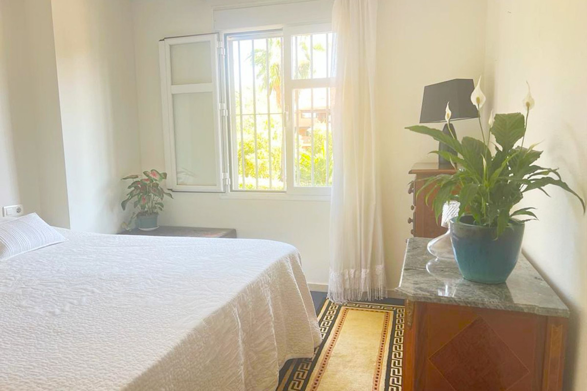 Huis te koop in San Pedro de Alcántara | 4 slaapkamers H5474692