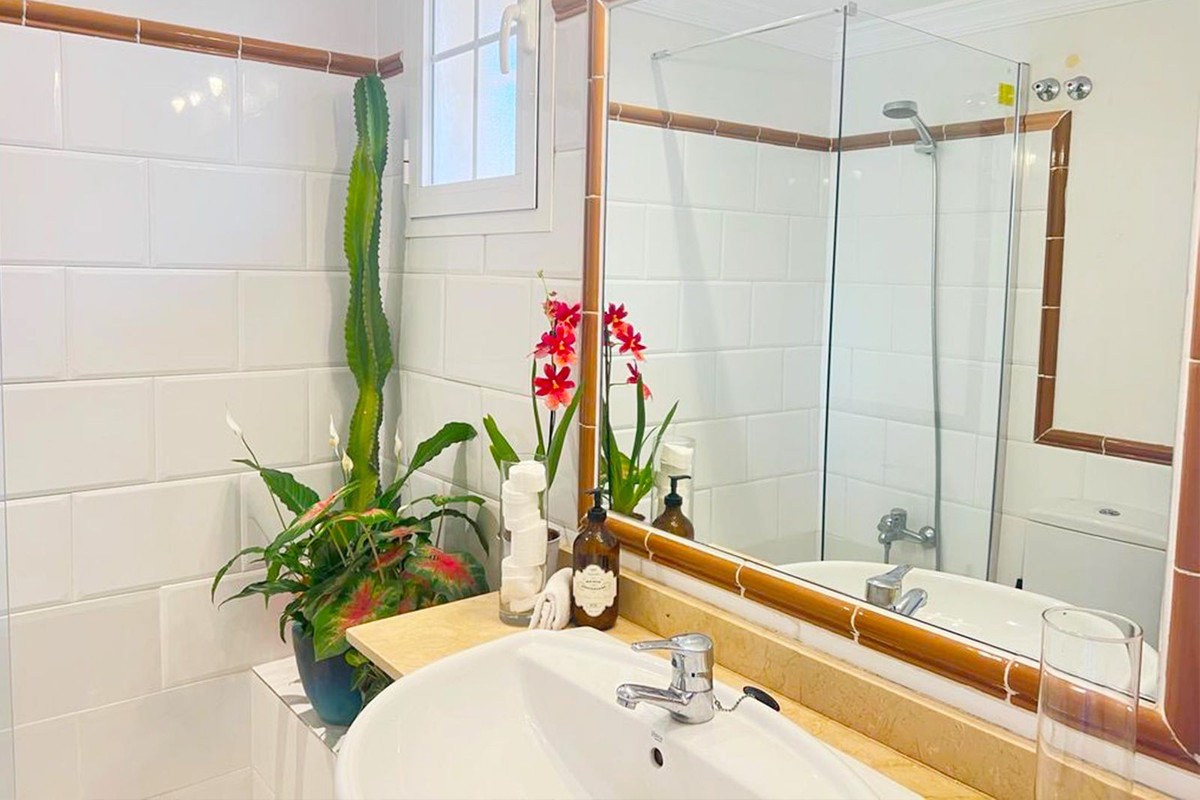 Huis te koop in San Pedro de Alcántara | 4 slaapkamers H5474692