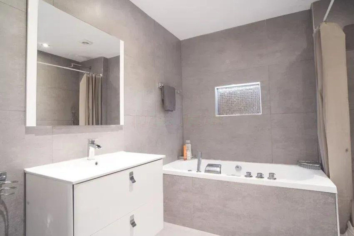 Huis te koop in San Pedro de Alcántara | 3 slaapkamers H5488138