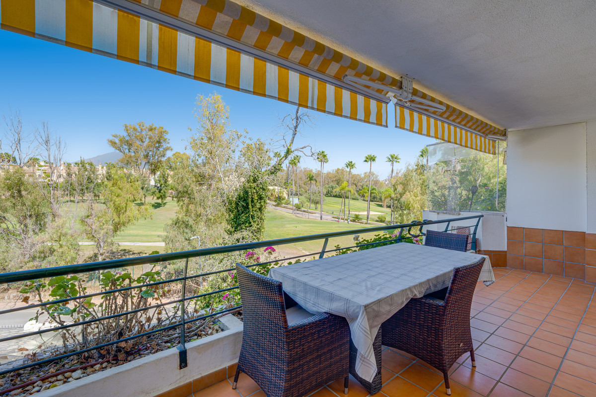 Huis te koop in San Pedro de Alcántara | 2 slaapkamers H5488732