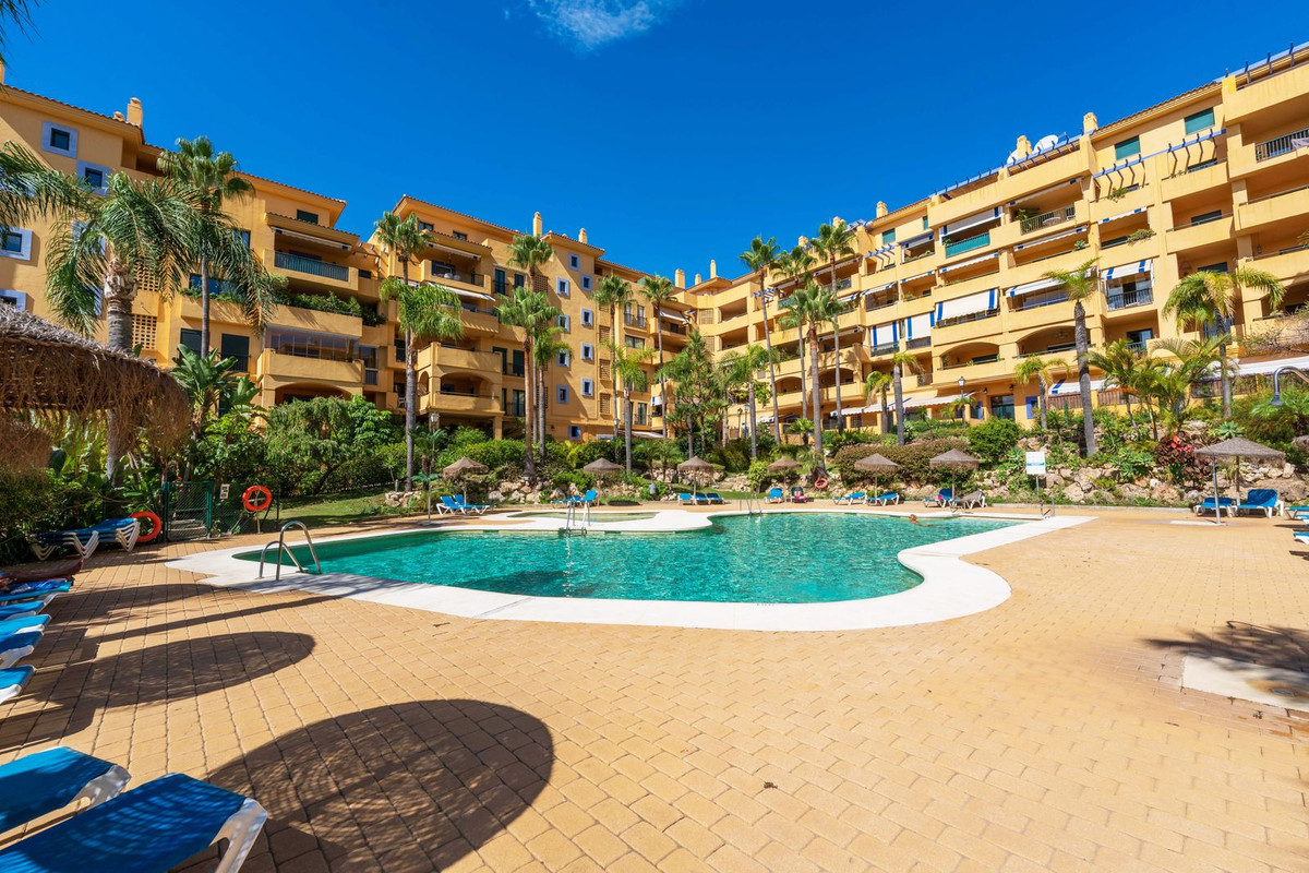 Appartement te koop in San Pedro de Alcántara | 3 slaapkamers H5494228