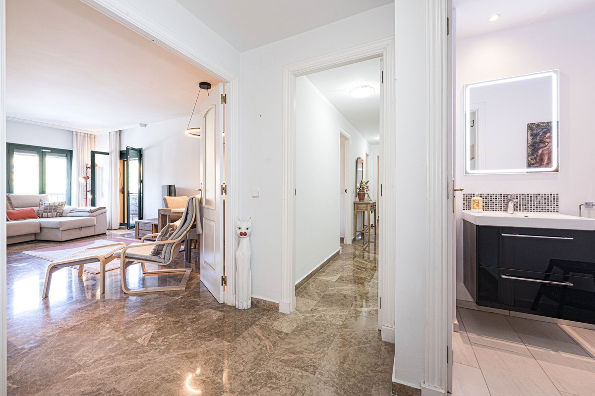 Appartement te koop in San Pedro de Alcántara | 3 slaapkamers H5494228