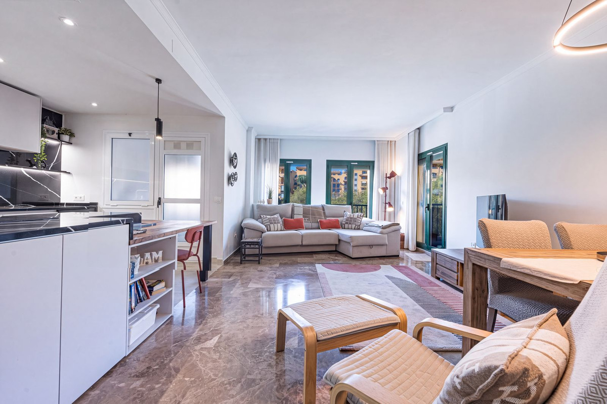 Appartement te koop in San Pedro de Alcántara | 3 slaapkamers H5494228