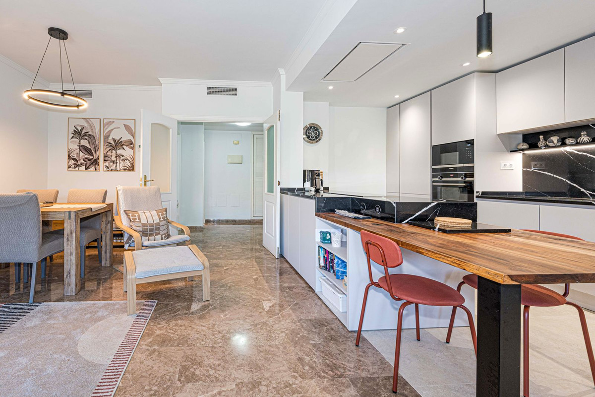 Appartement te koop in San Pedro de Alcántara | 3 slaapkamers H5494228