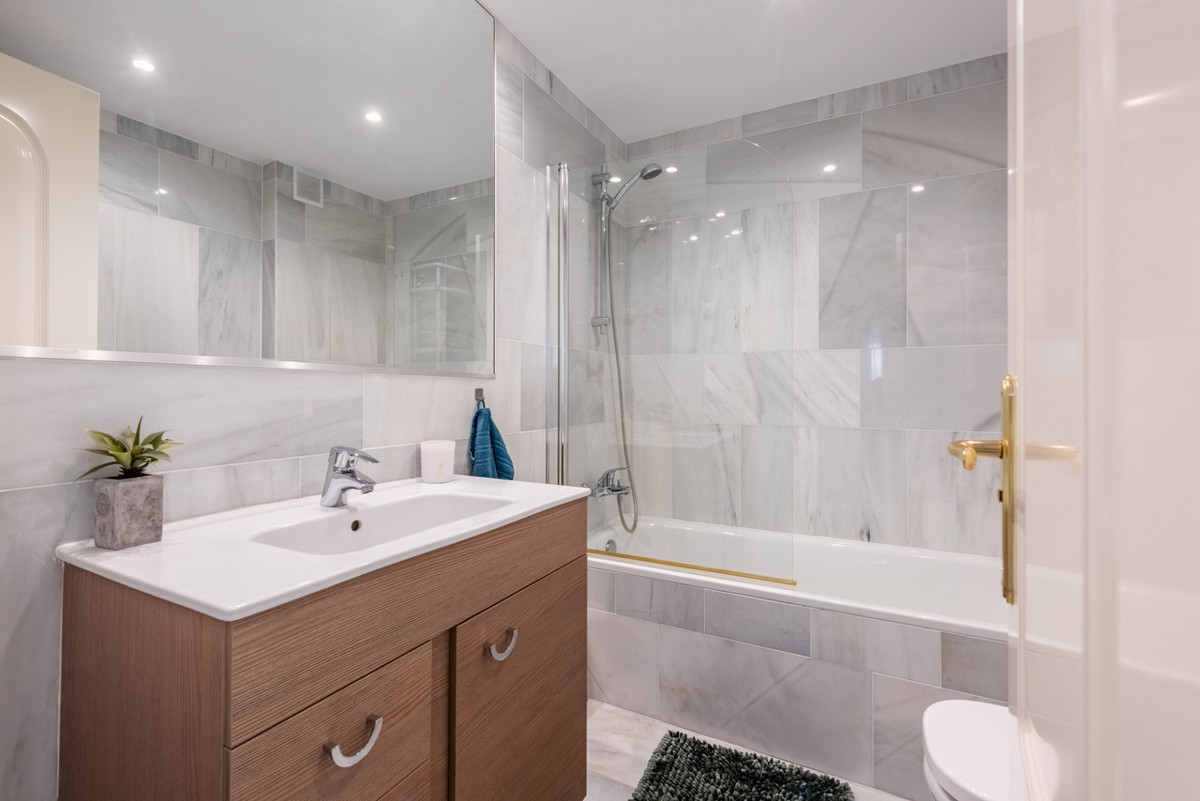 Appartement te koop in San Pedro de Alcántara | 3 slaapkamers H5494762