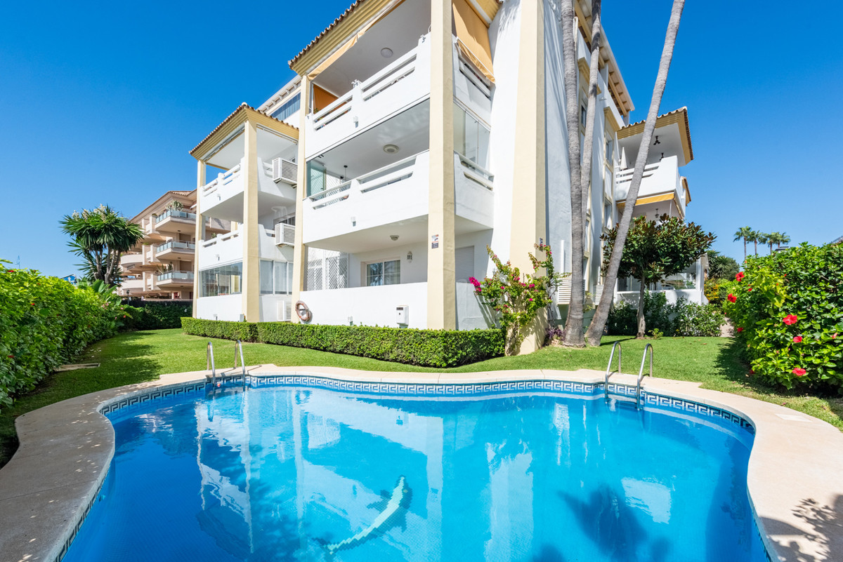 Appartement te koop in San Pedro de Alcántara | 3 slaapkamers H5494762