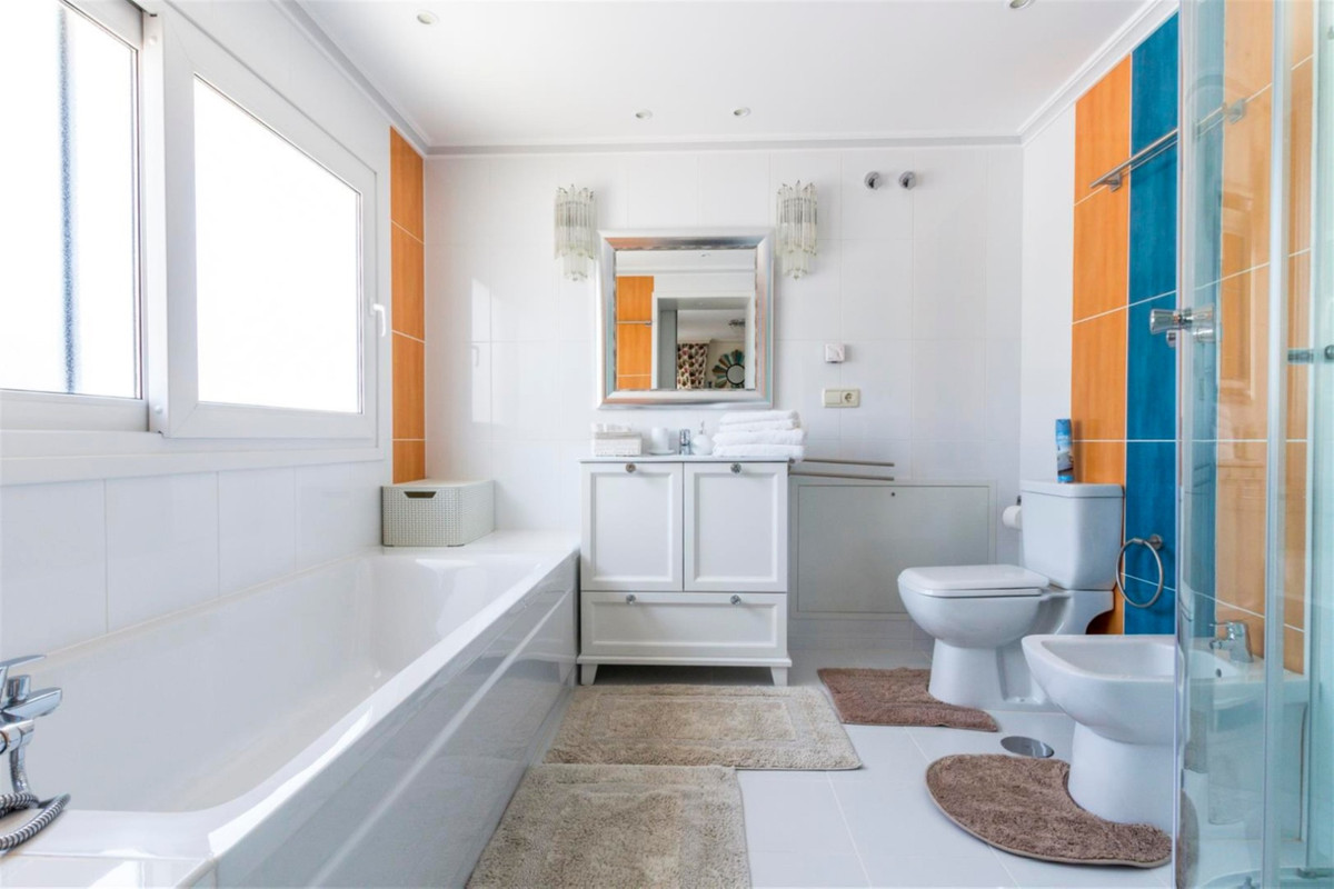 Huis te koop in San Pedro de Alcántara | 4 slaapkamers H5520232