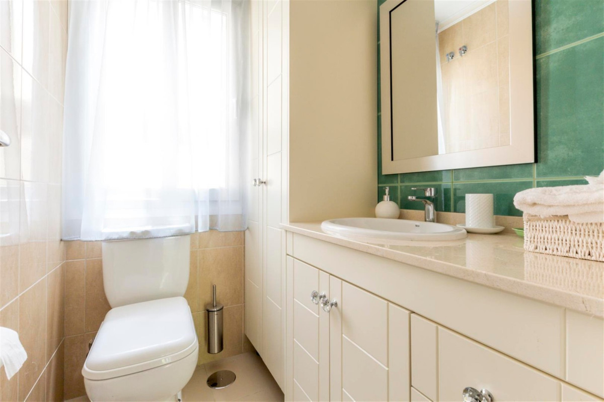 Huis te koop in San Pedro de Alcántara | 4 slaapkamers H5520232