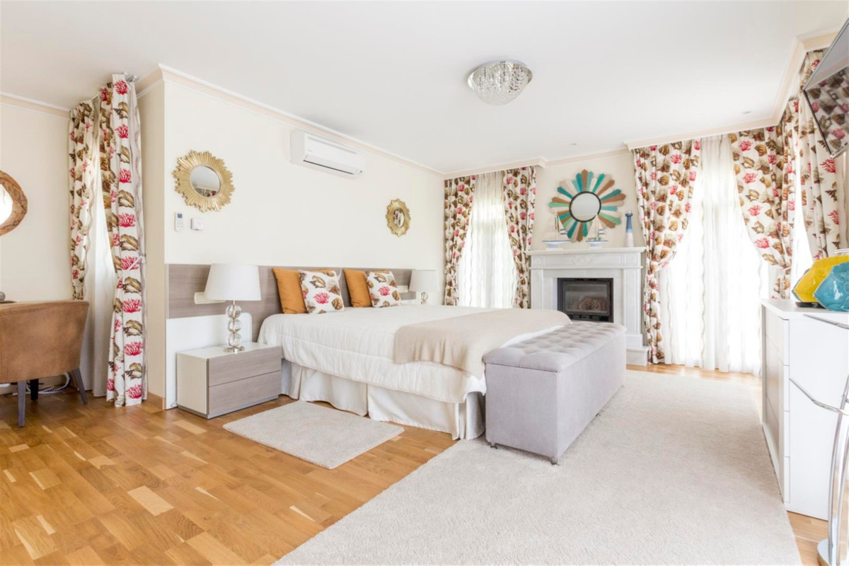 Huis te koop in San Pedro de Alcántara | 4 slaapkamers H5520232