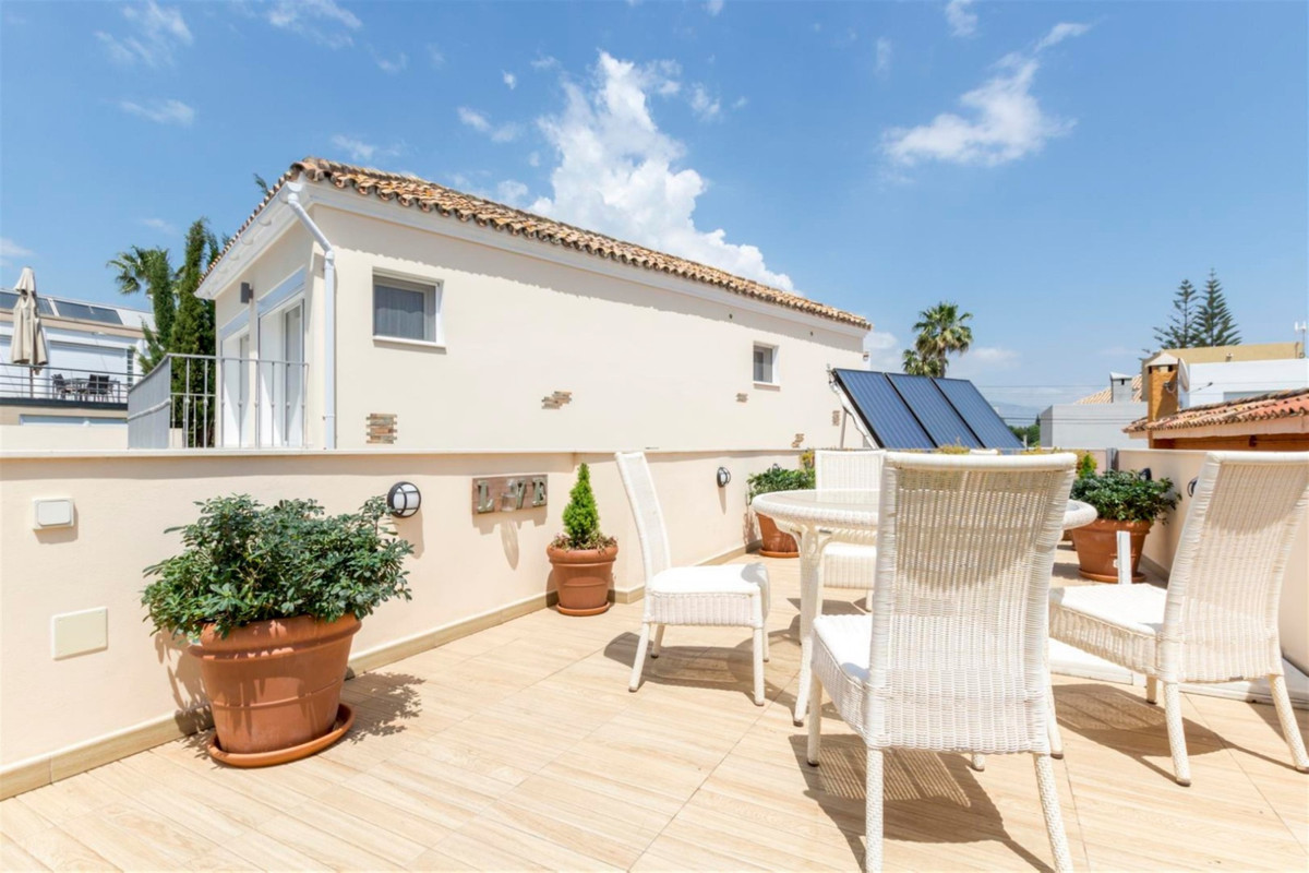 Huis te koop in San Pedro de Alcántara | 4 slaapkamers H5520232