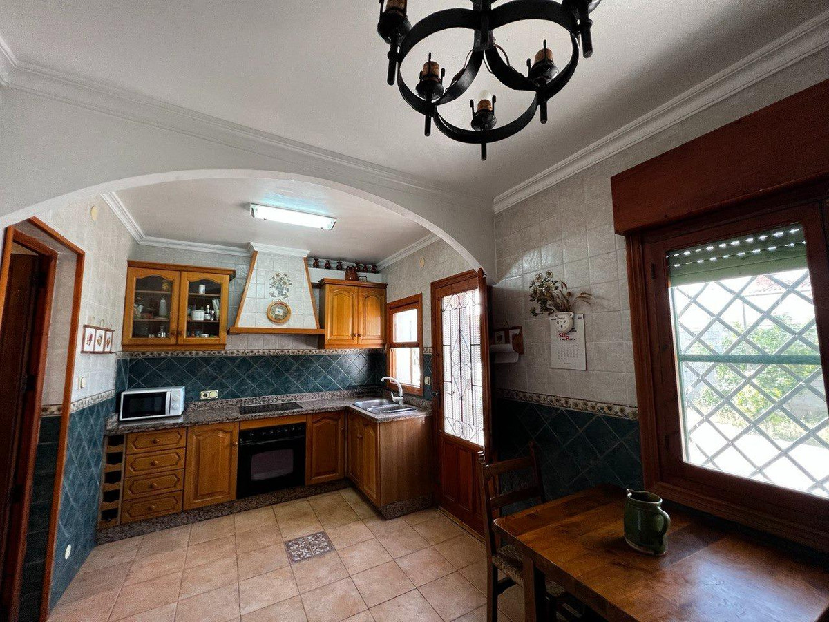 Huis te koop in San Vicente del Raspeig | 4 slaapkamers H5323309