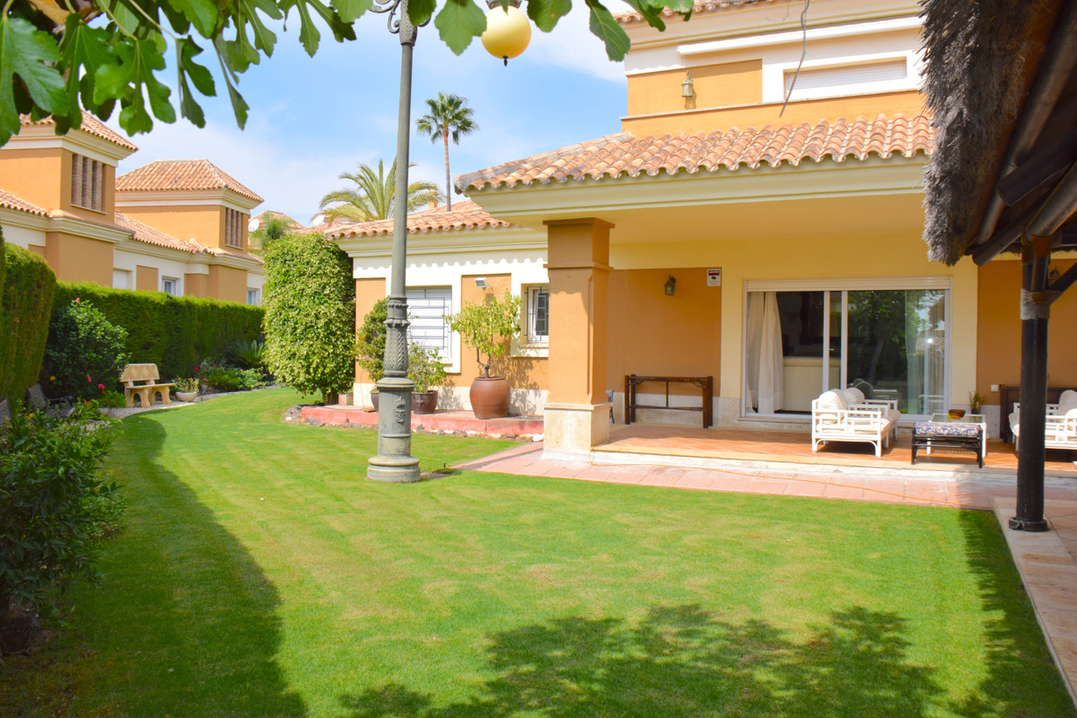 Huis te koop in Santa Clara | 5 slaapkamers H4934398