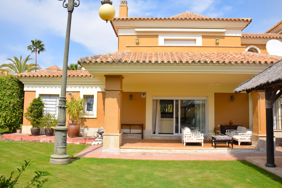 Huis te koop in Santa Clara | 5 slaapkamers H4934398