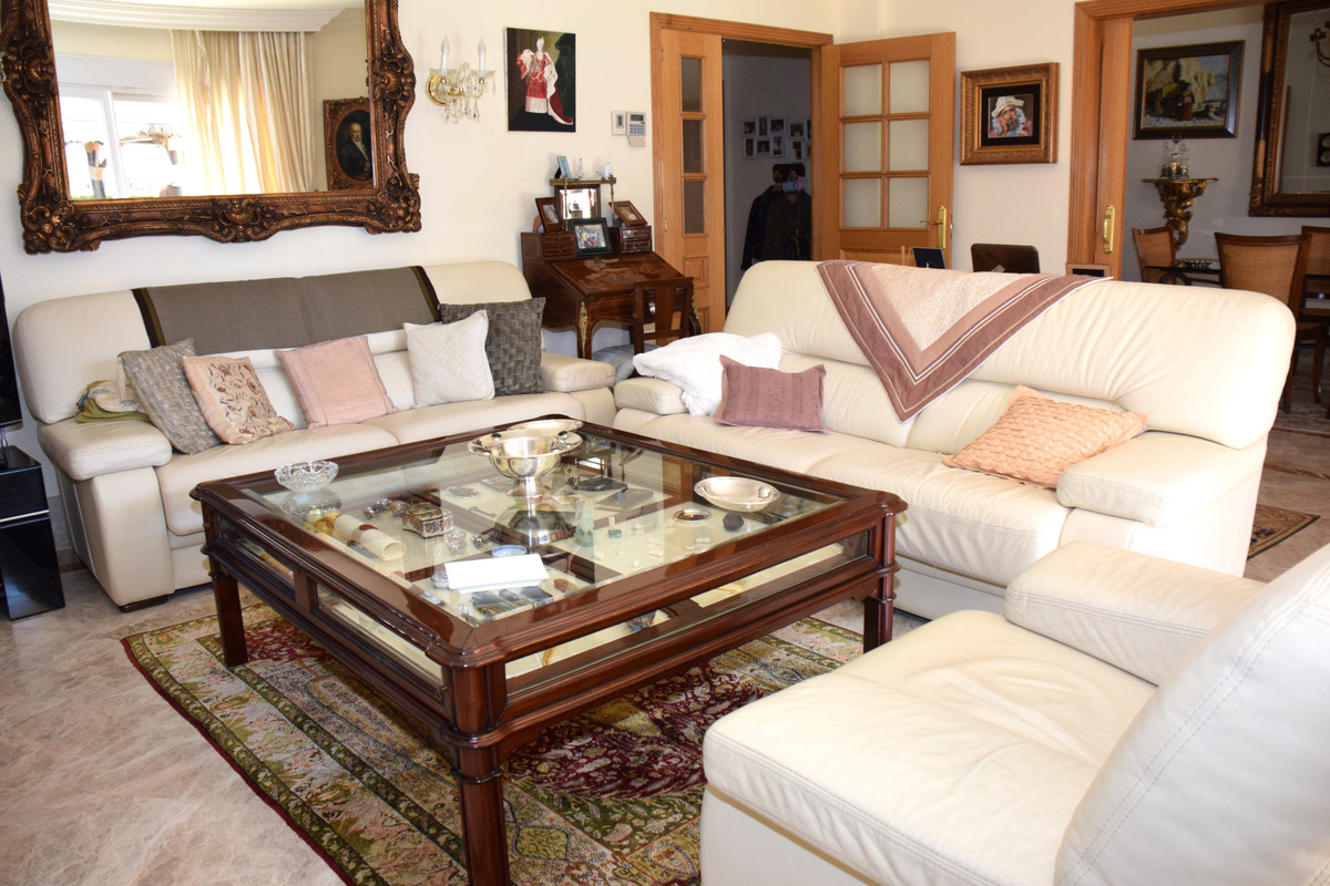 Huis te koop in Santa Clara | 5 slaapkamers H4934398