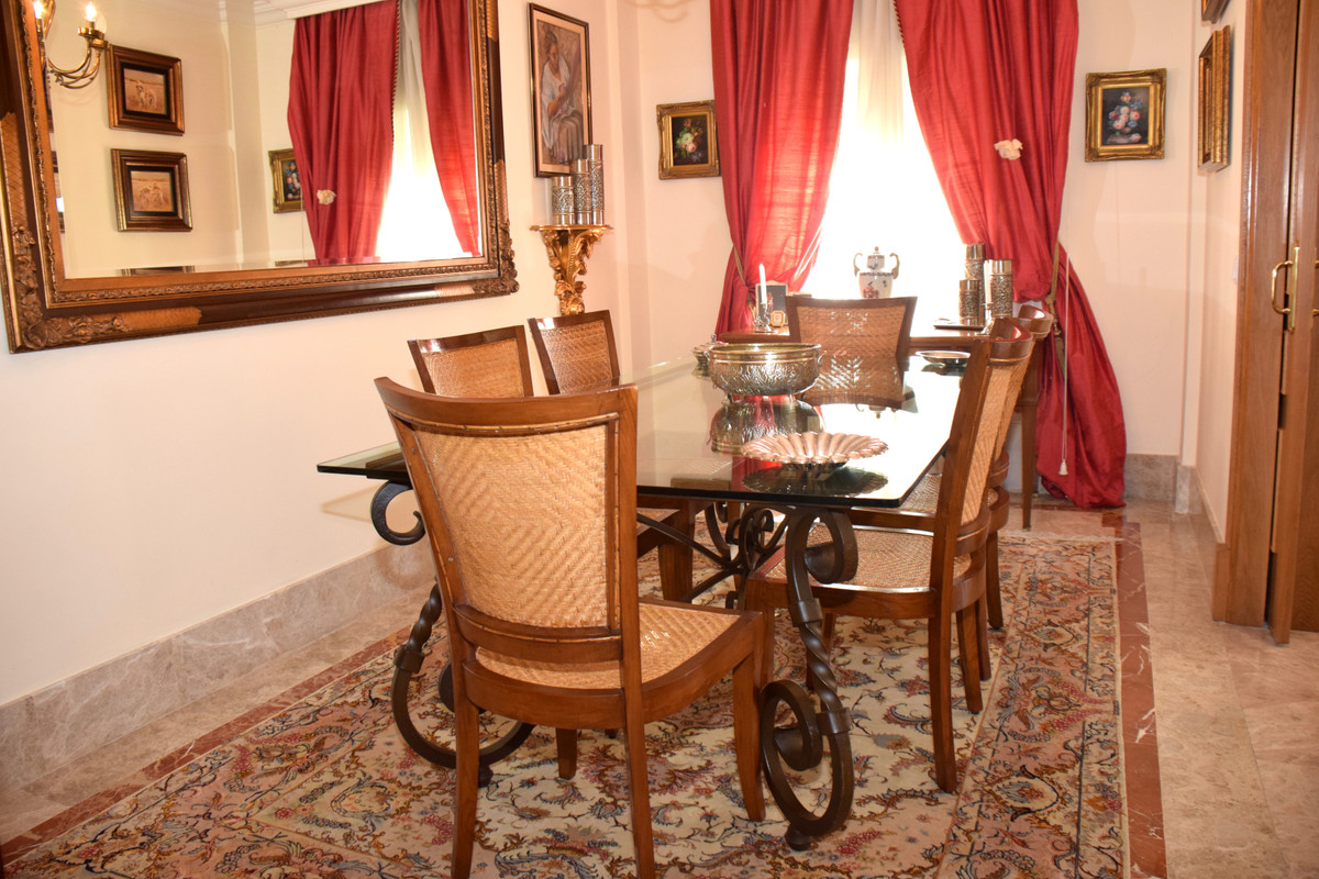 Huis te koop in Santa Clara | 5 slaapkamers H4934398