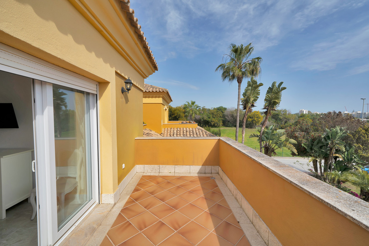 Semi-Vrijstaande Villa in Santa Clara-12