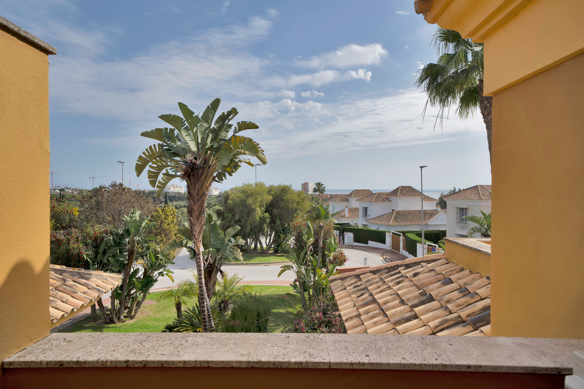 Semi-Vrijstaande Villa in Santa Clara-21