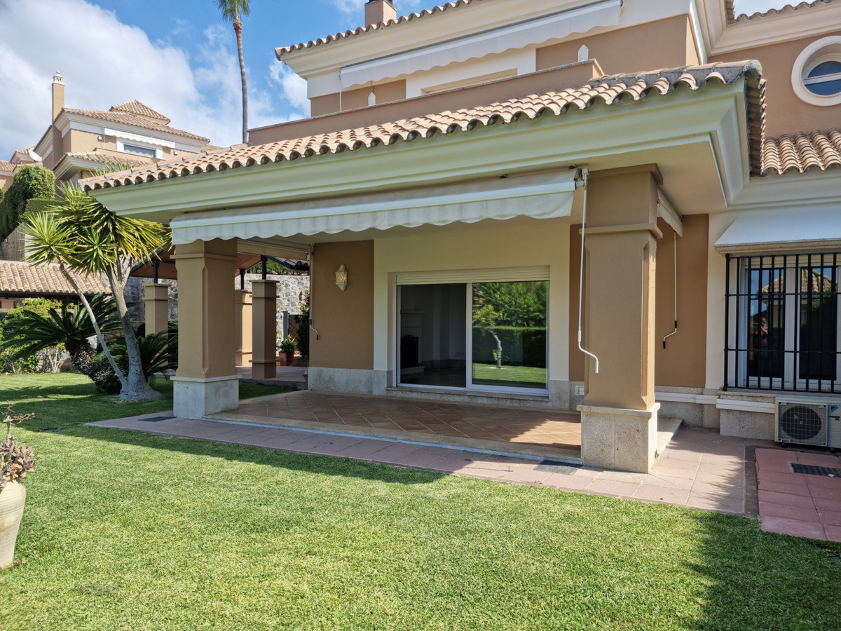 Huis te koop in Santa Clara | 3 slaapkamers H5354344