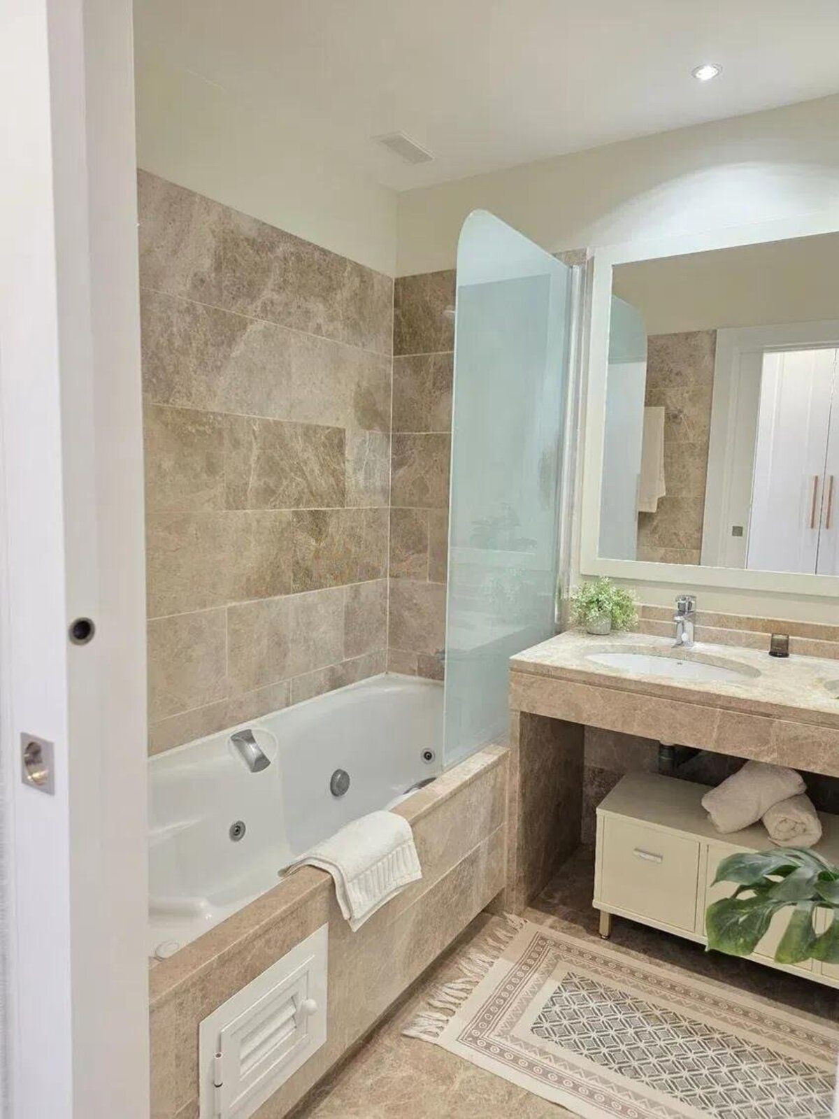 Property main view 15
