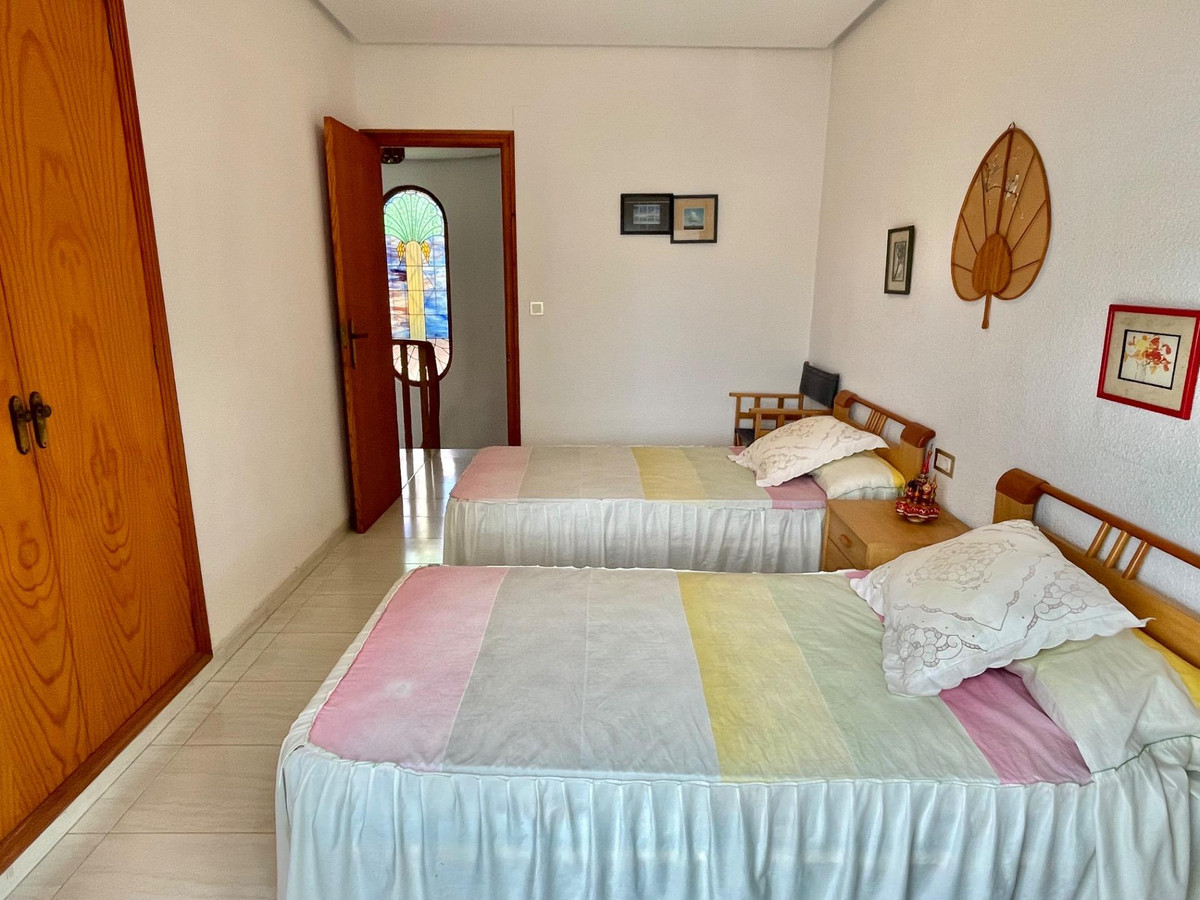 Huis te koop in Santa Pola | 5 slaapkamers H5251717