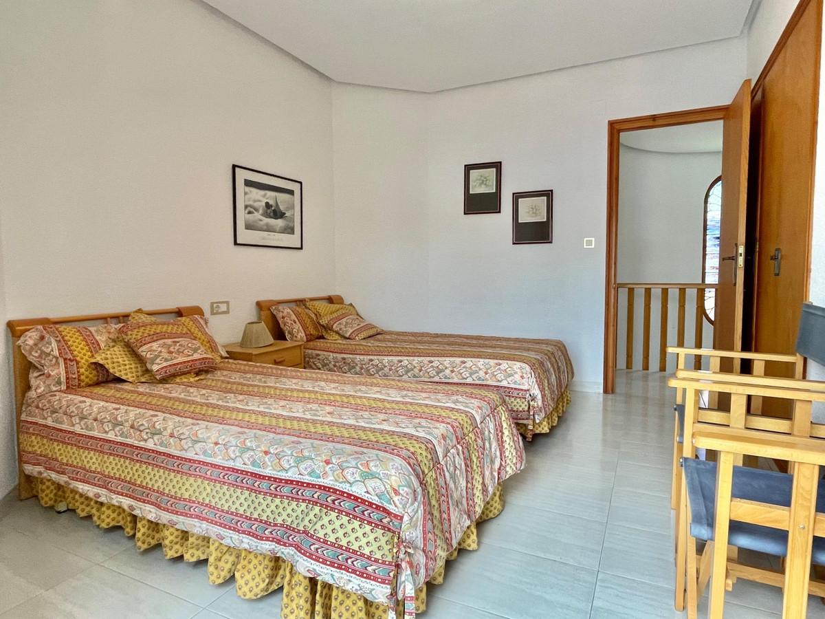 Huis te koop in Santa Pola | 5 slaapkamers H5251717
