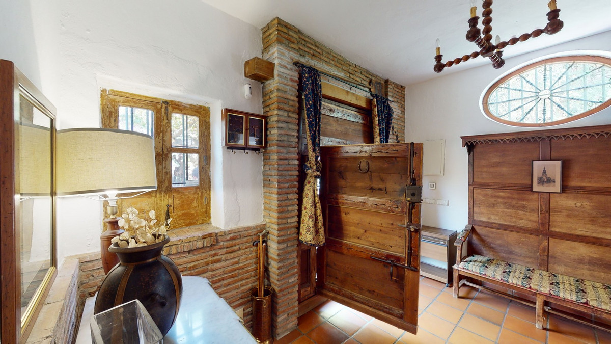 Huis te koop in Sayalonga | 6 slaapkamers H4159363