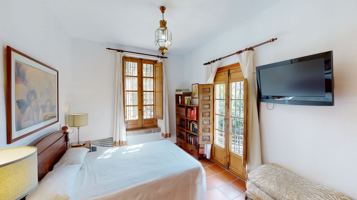 Huis te koop in Sayalonga | 6 slaapkamers H4159363