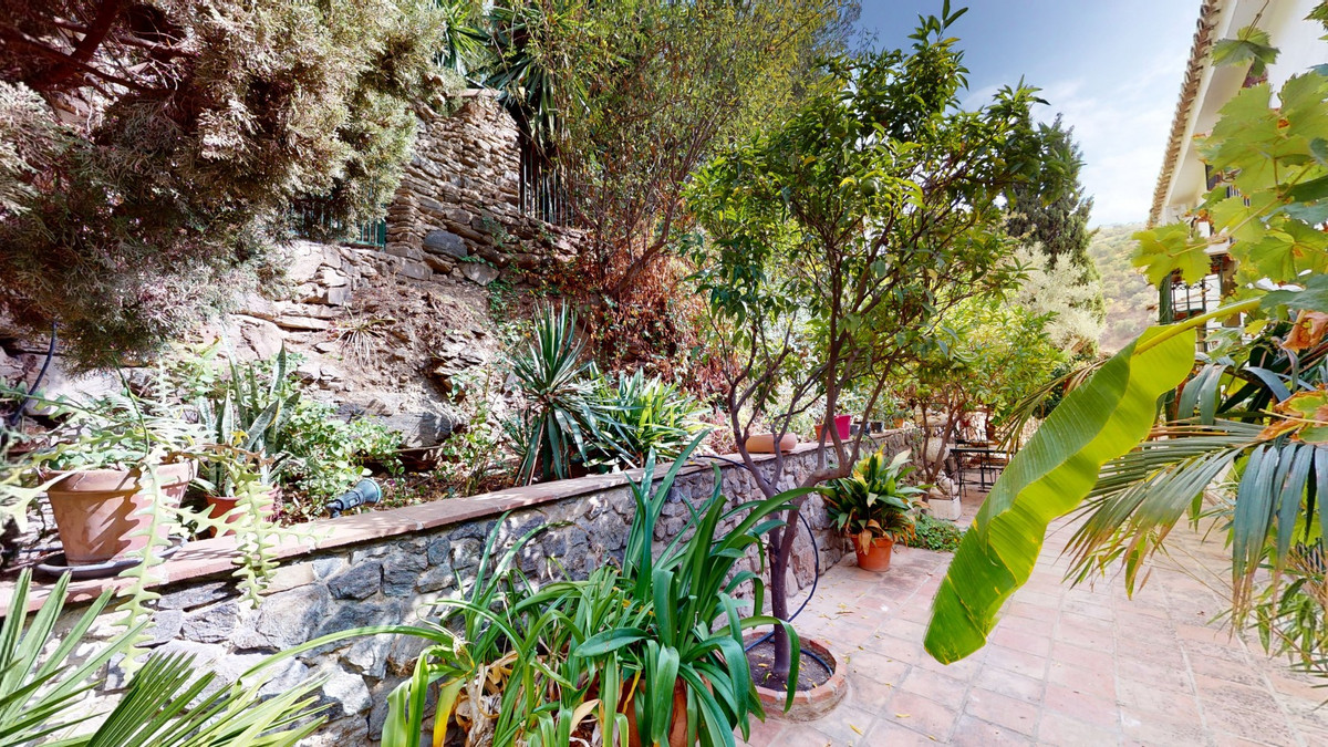 Huis te koop in Sayalonga | 6 slaapkamers H4159363