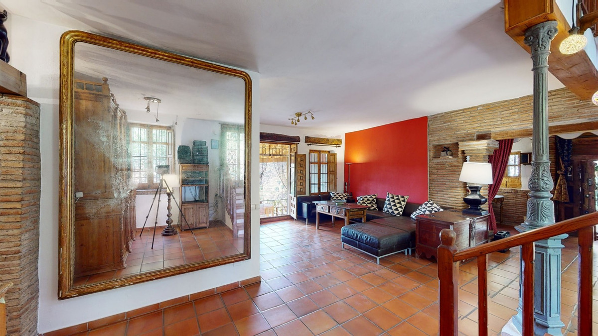 Huis te koop in Sayalonga | 6 slaapkamers H4159363