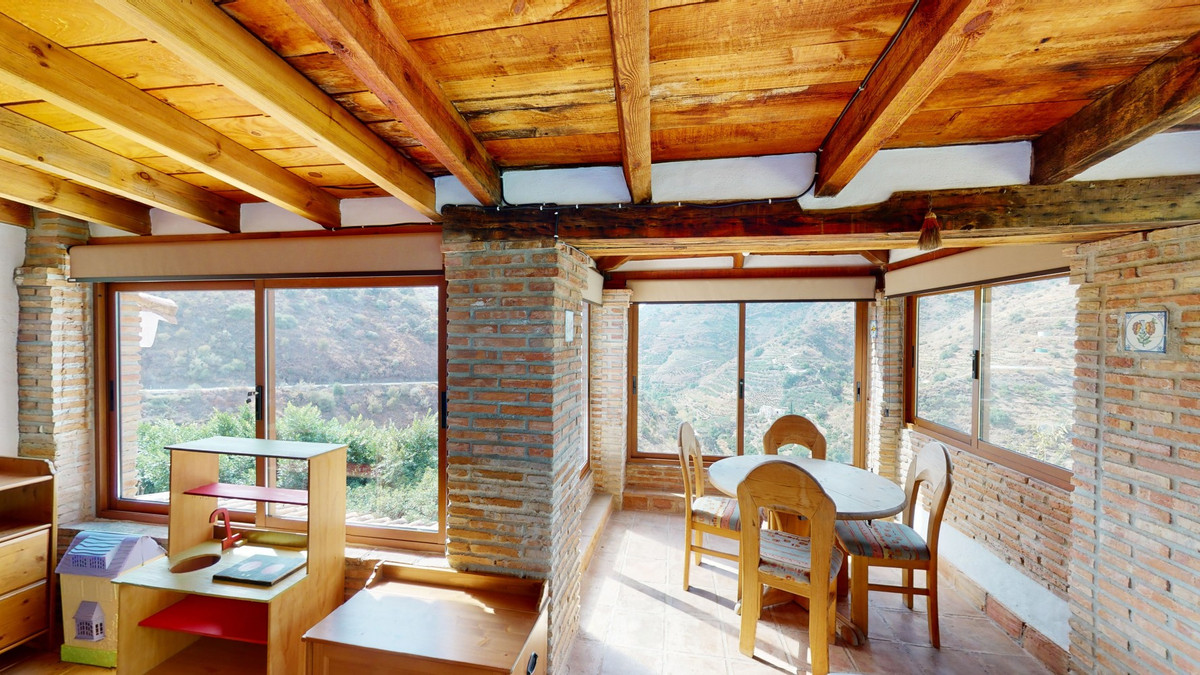Huis te koop in Sayalonga | 6 slaapkamers H4159363