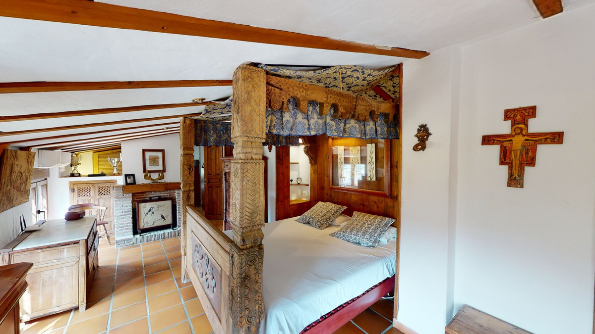 Huis te koop in Sayalonga | 6 slaapkamers H4159363