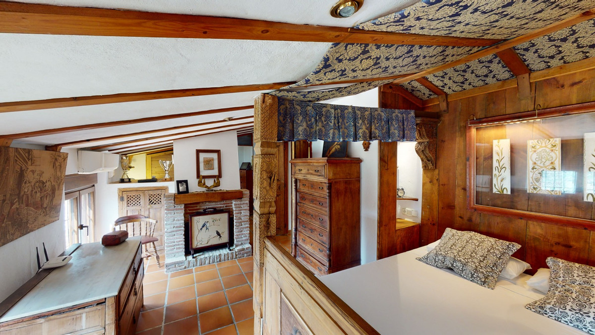 Huis te koop in Sayalonga | 6 slaapkamers H4159363