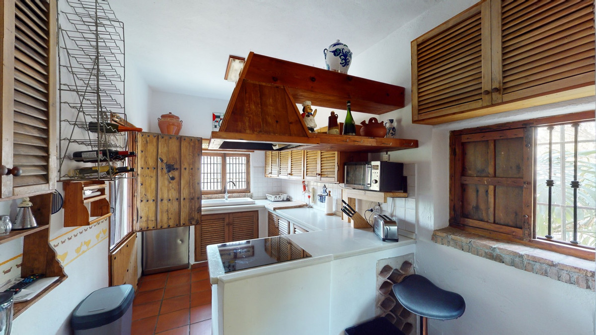 Huis te koop in Sayalonga | 6 slaapkamers H4159363