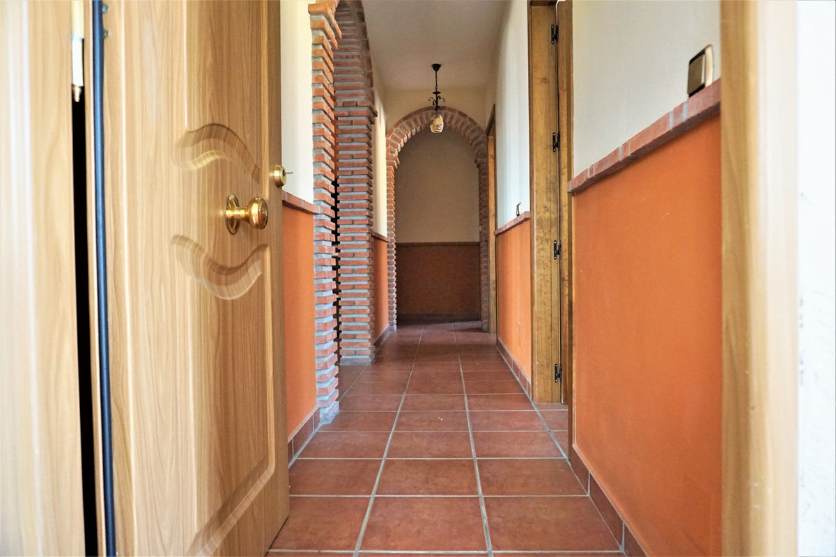 Vrijstaande Villa in Sayalonga-8
