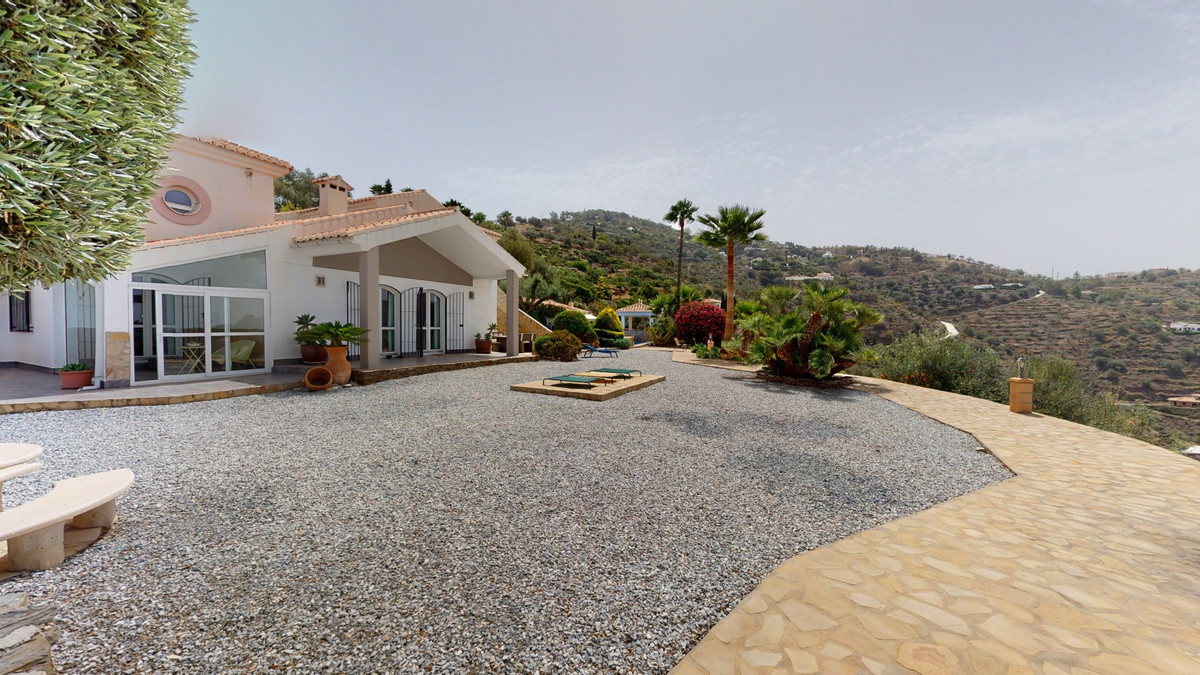 Property main view 38