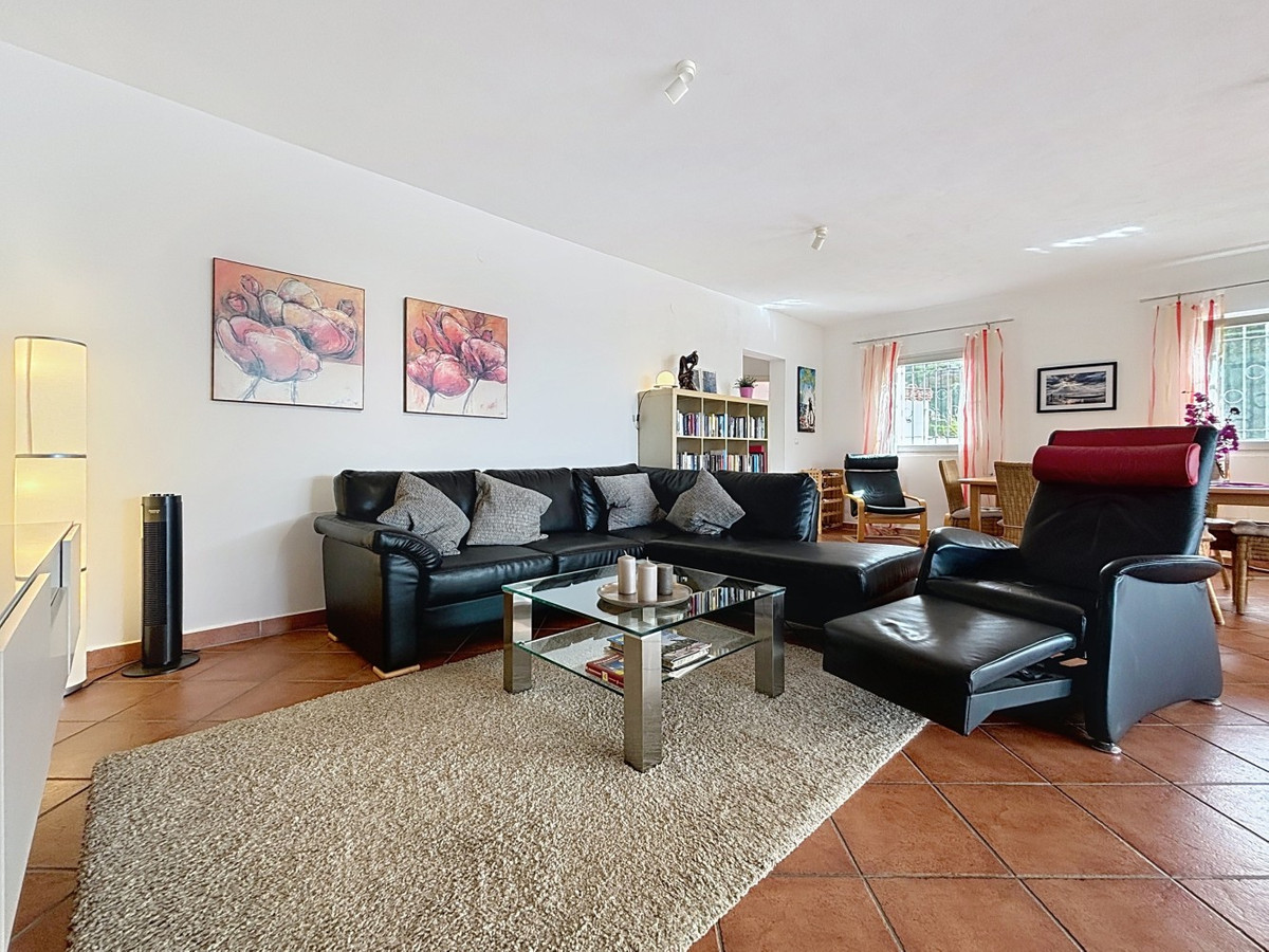 Vrijstaande Villa in Sayalonga-22