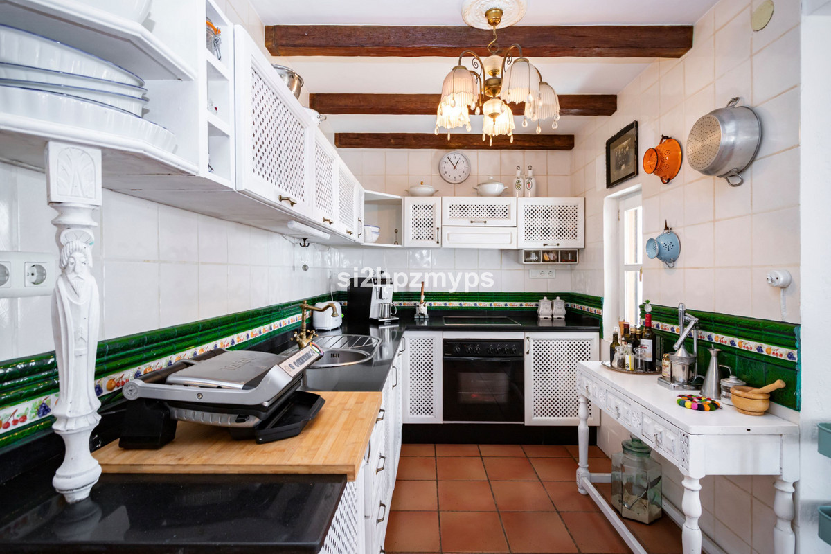 Vrijstaande Villa in Sayalonga-36