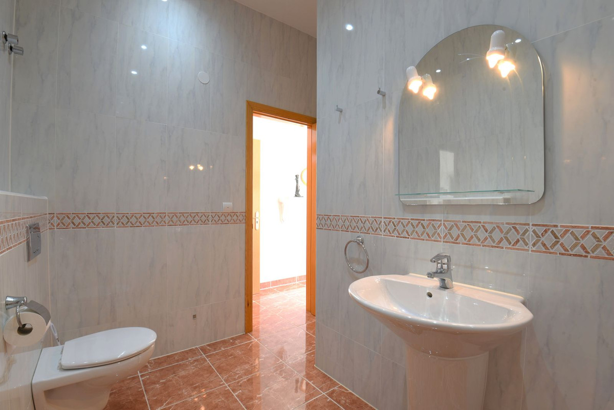 Vrijstaande Villa in Sayalonga-24