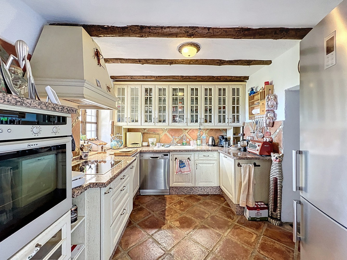 Huis te koop in Sayalonga | 3 slaapkamers H5048740