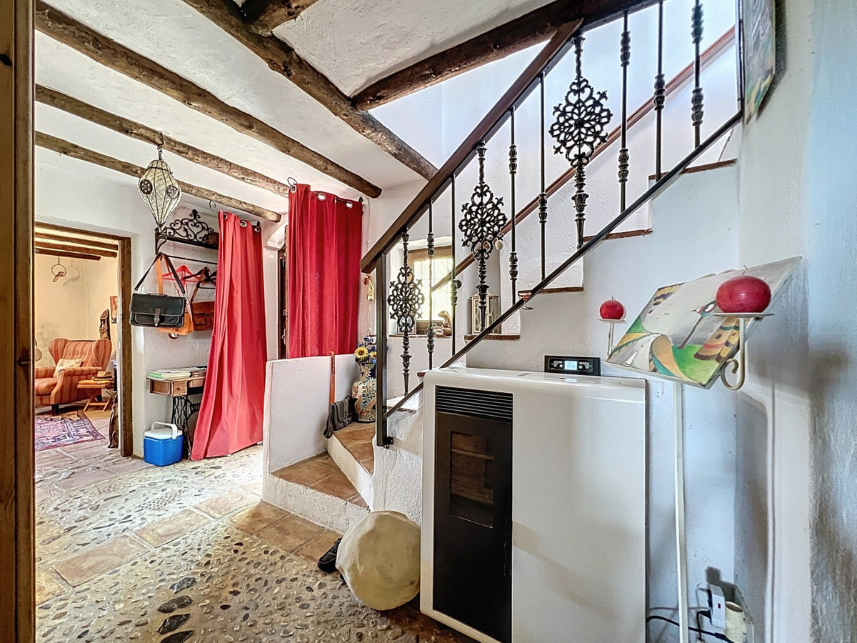 Huis te koop in Sayalonga | 3 slaapkamers H5048740