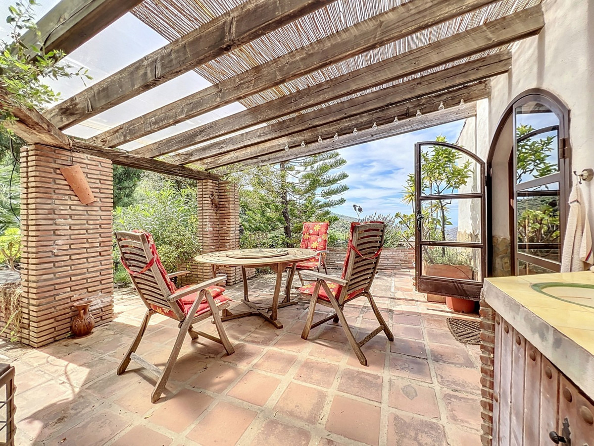 Huis te koop in Sayalonga | 3 slaapkamers H5048740