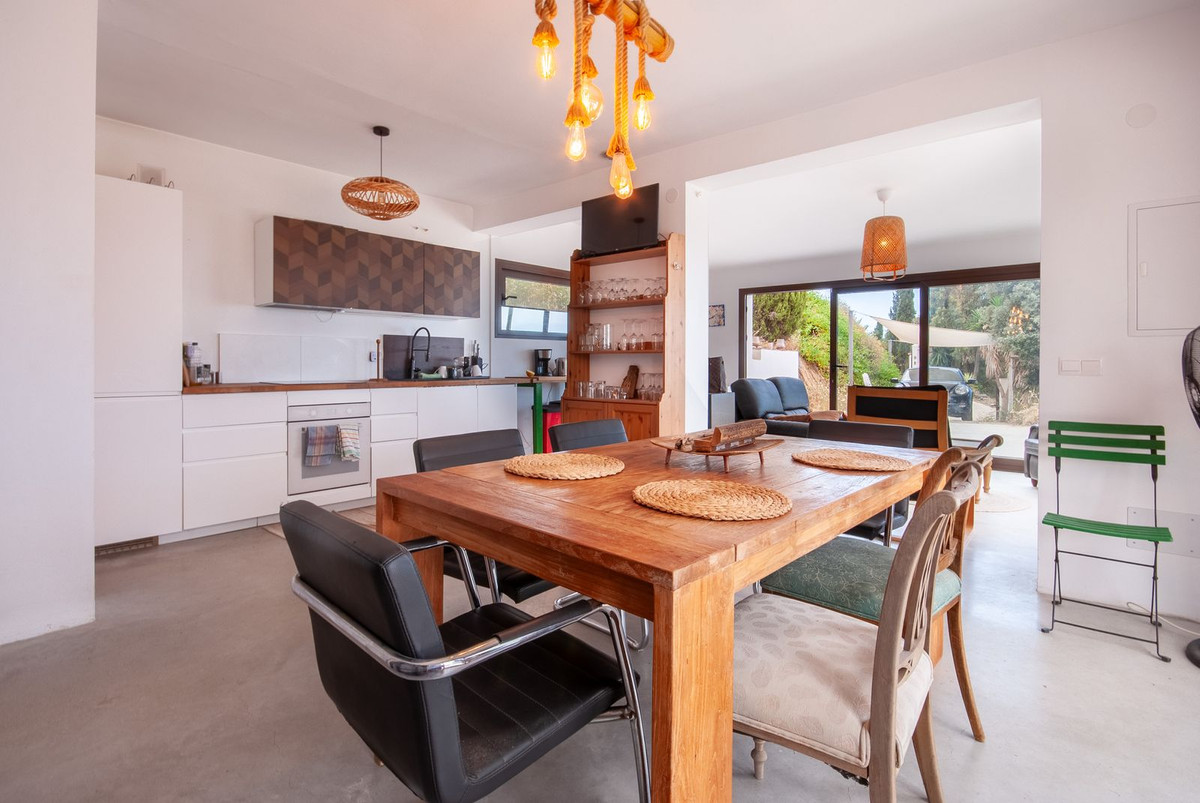 Huis te koop in Sayalonga | 2 slaapkamers H5051515