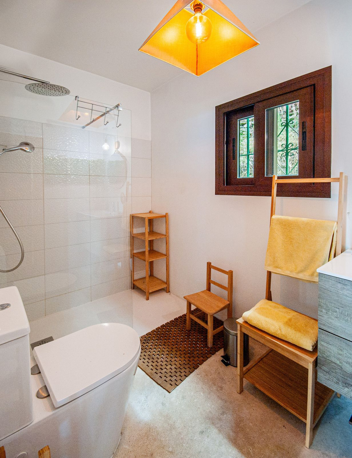 Huis te koop in Sayalonga | 2 slaapkamers H5051515