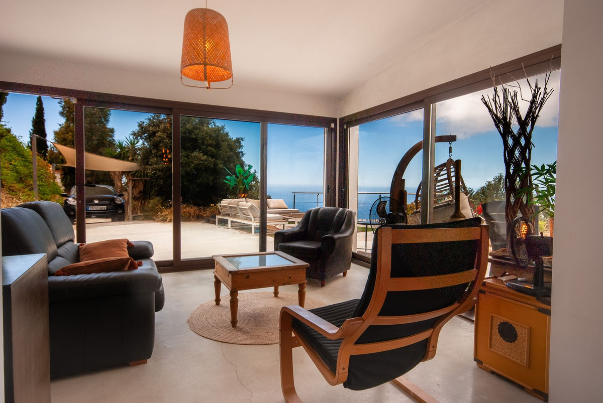 Huis te koop in Sayalonga | 2 slaapkamers H5051515